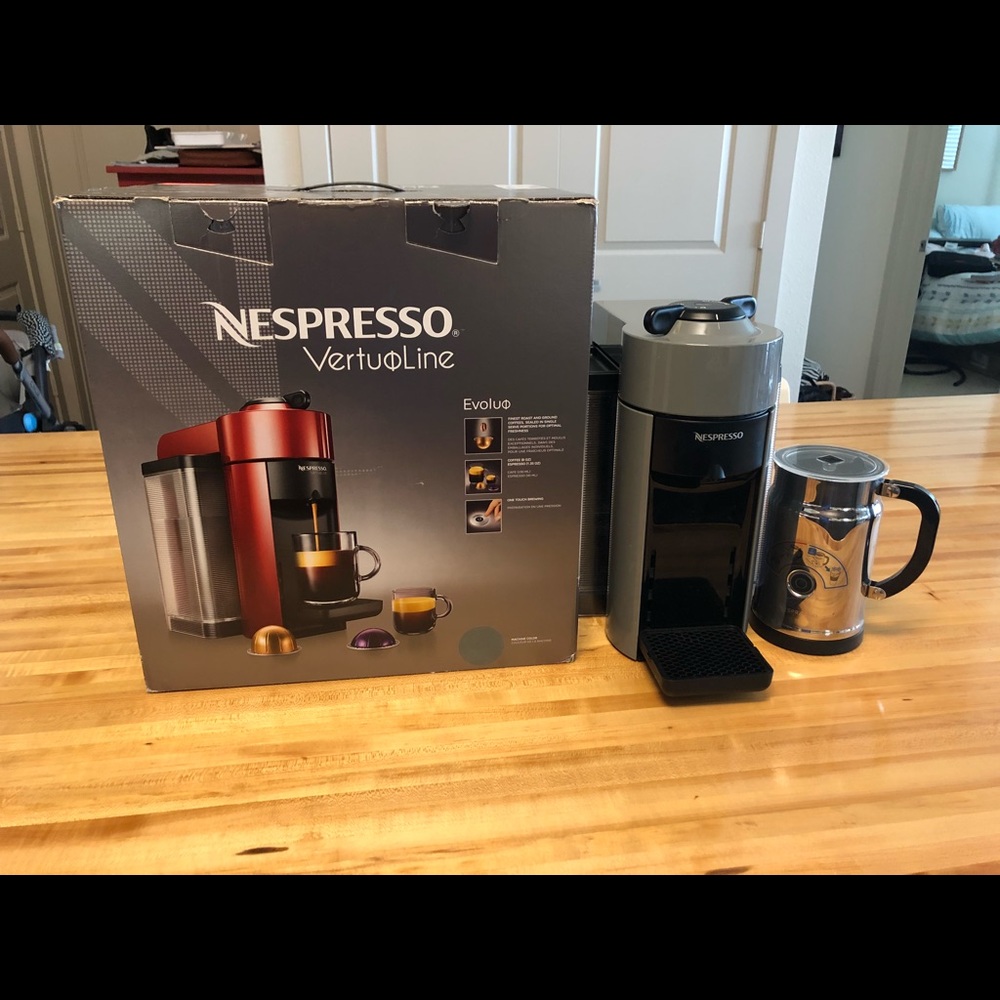 Nespresso Vertuoline w/ Aerocinno Frother